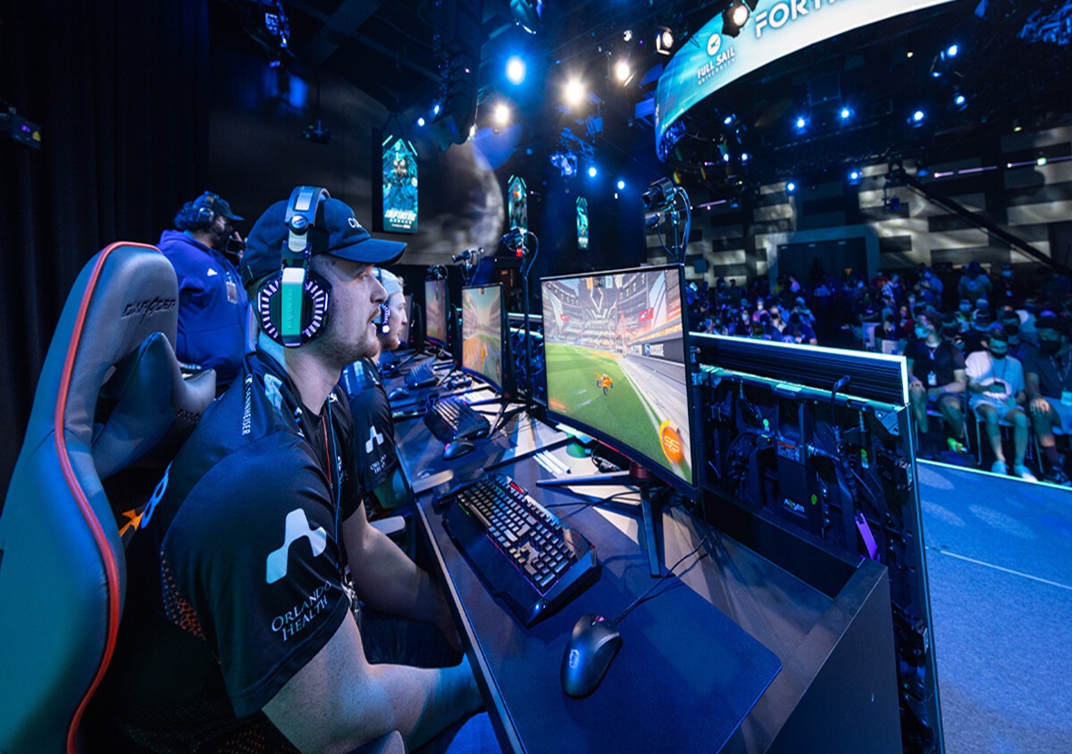 profitable esports career